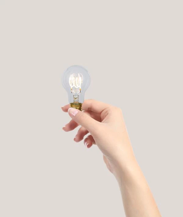 Lucide A60 - Filament bulb - Ø 6 cm - LED Dim. - E27 - 1x4,9W 2700K - Transparant - ambiance 1